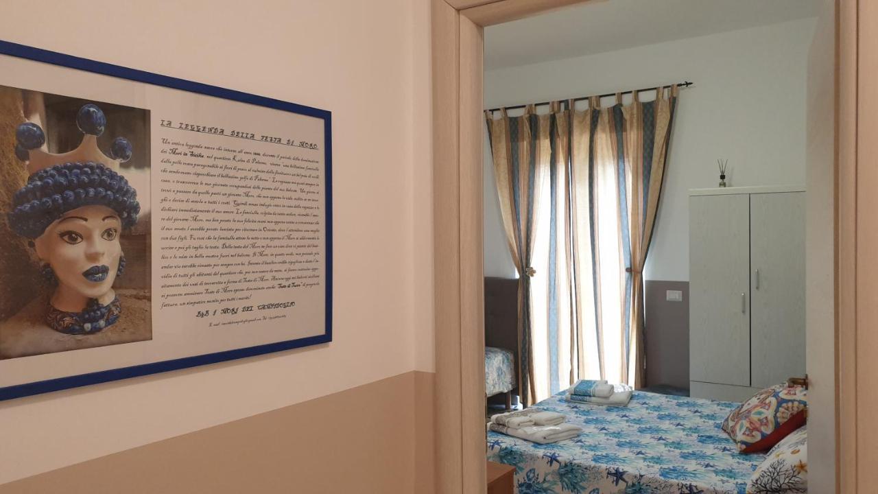 I Mori In Campidoglio Affitta Camere SantʼAgata di Militello Екстериор снимка