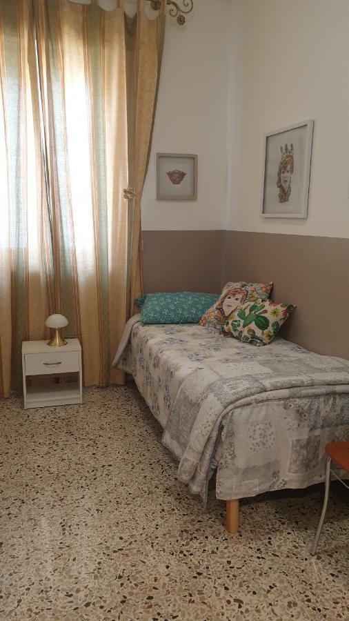 I Mori In Campidoglio Affitta Camere SantʼAgata di Militello Екстериор снимка
