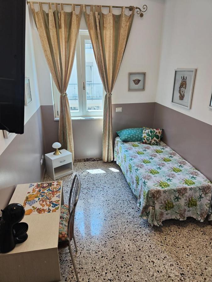 I Mori In Campidoglio Affitta Camere SantʼAgata di Militello Екстериор снимка