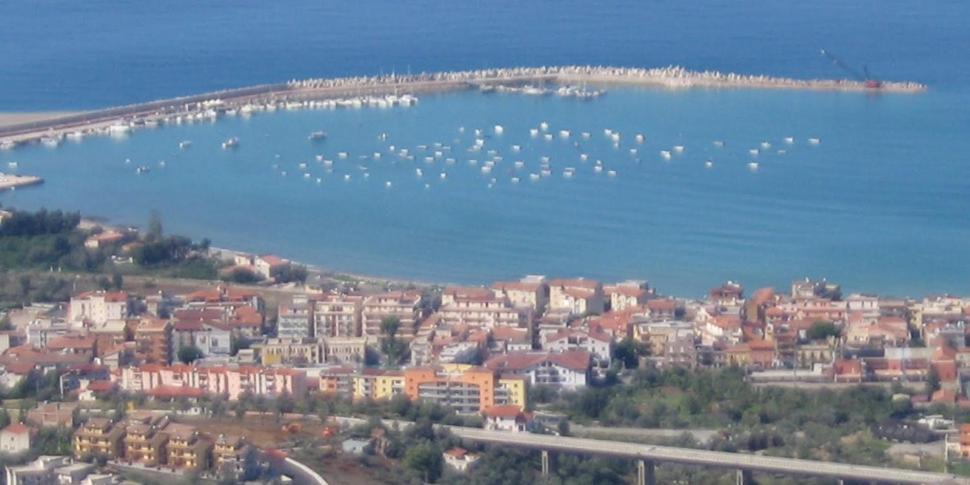 I Mori In Campidoglio Affitta Camere SantʼAgata di Militello Екстериор снимка